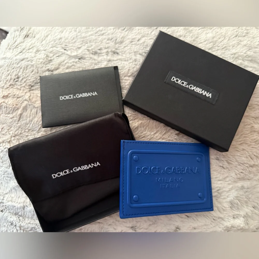 DOLCE & GABBANA RAISED LOGO CALFSKIN CARDHOLDER-Unisex